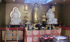 仏舎利宝塔内祭壇