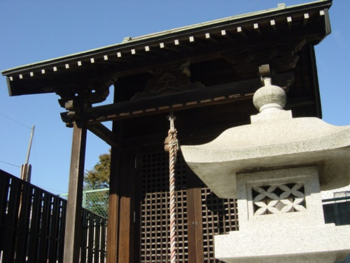 境内には西台大鷲神社があります。
